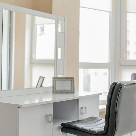 Luxrent Apartment Chisinau Bagian luar foto