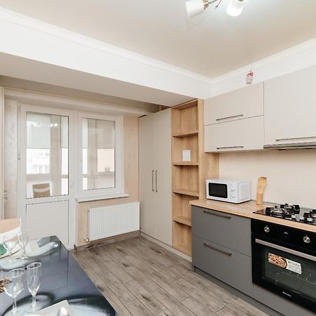 Luxrent Apartment Chisinau Bagian luar foto