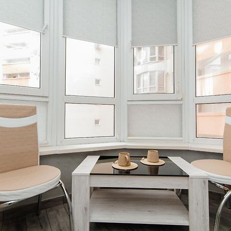 Luxrent Apartment Chisinau Bagian luar foto