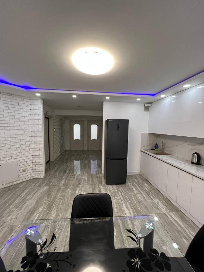 Luxrent Apartment Chisinau Bagian luar foto