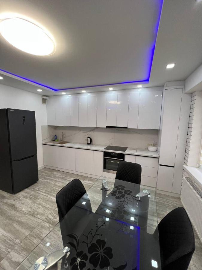 Luxrent Apartment Chisinau Bagian luar foto