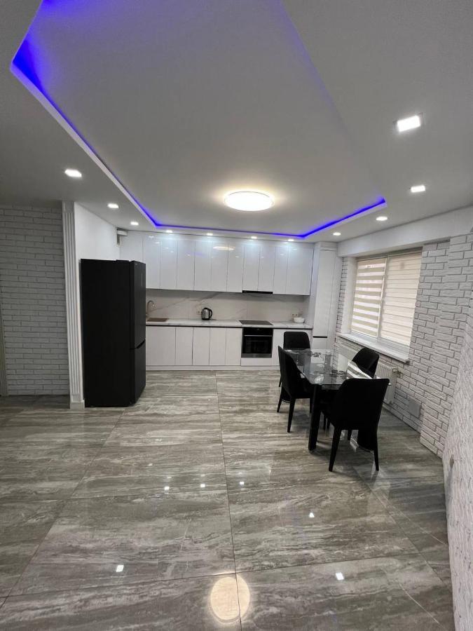 Luxrent Apartment Chisinau Bagian luar foto